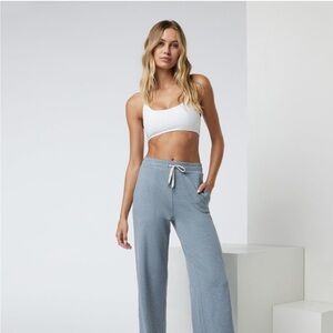 Halo essential wideleg pant